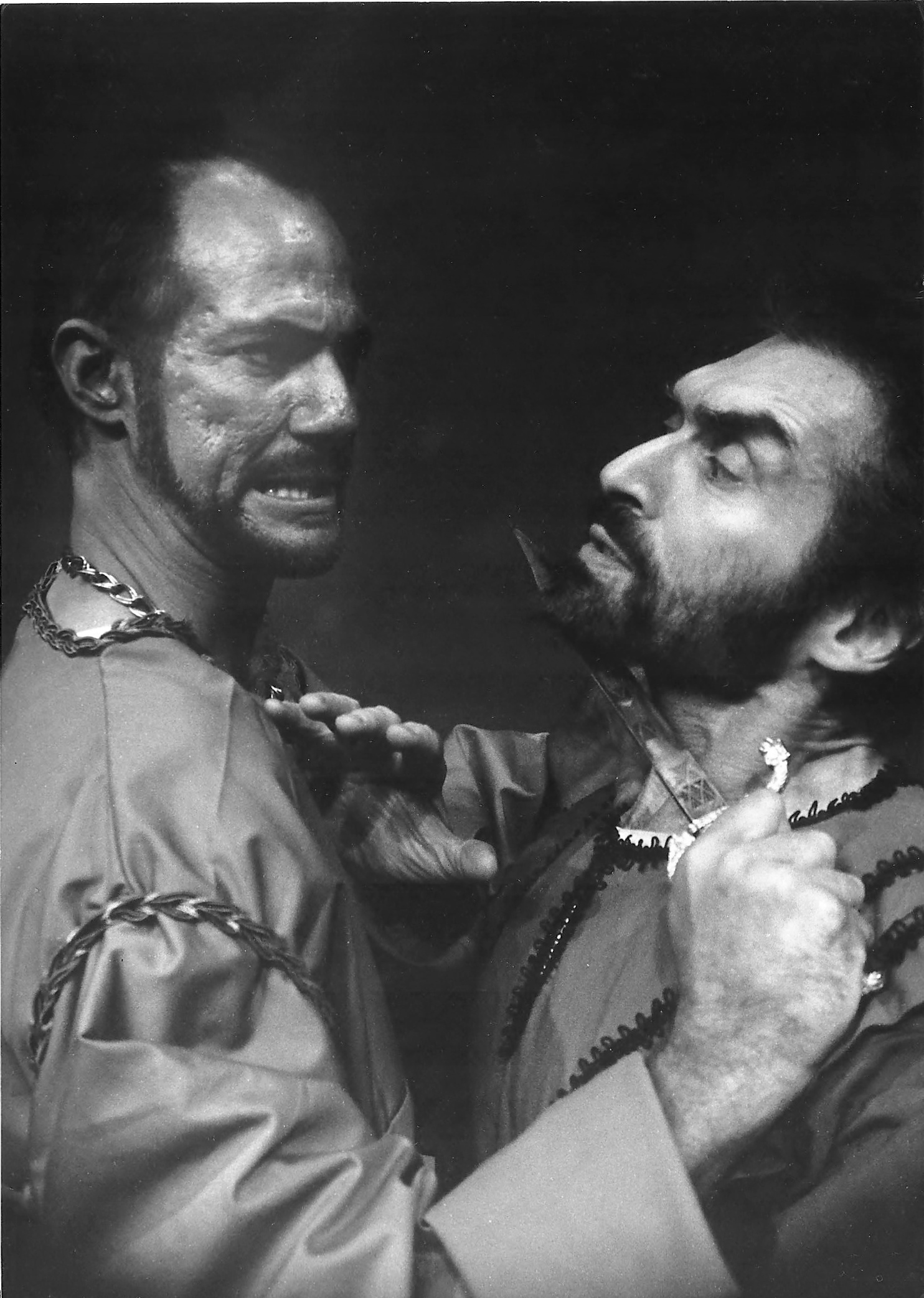 othello clark Iago classic theatre international alexander barnett.jpg