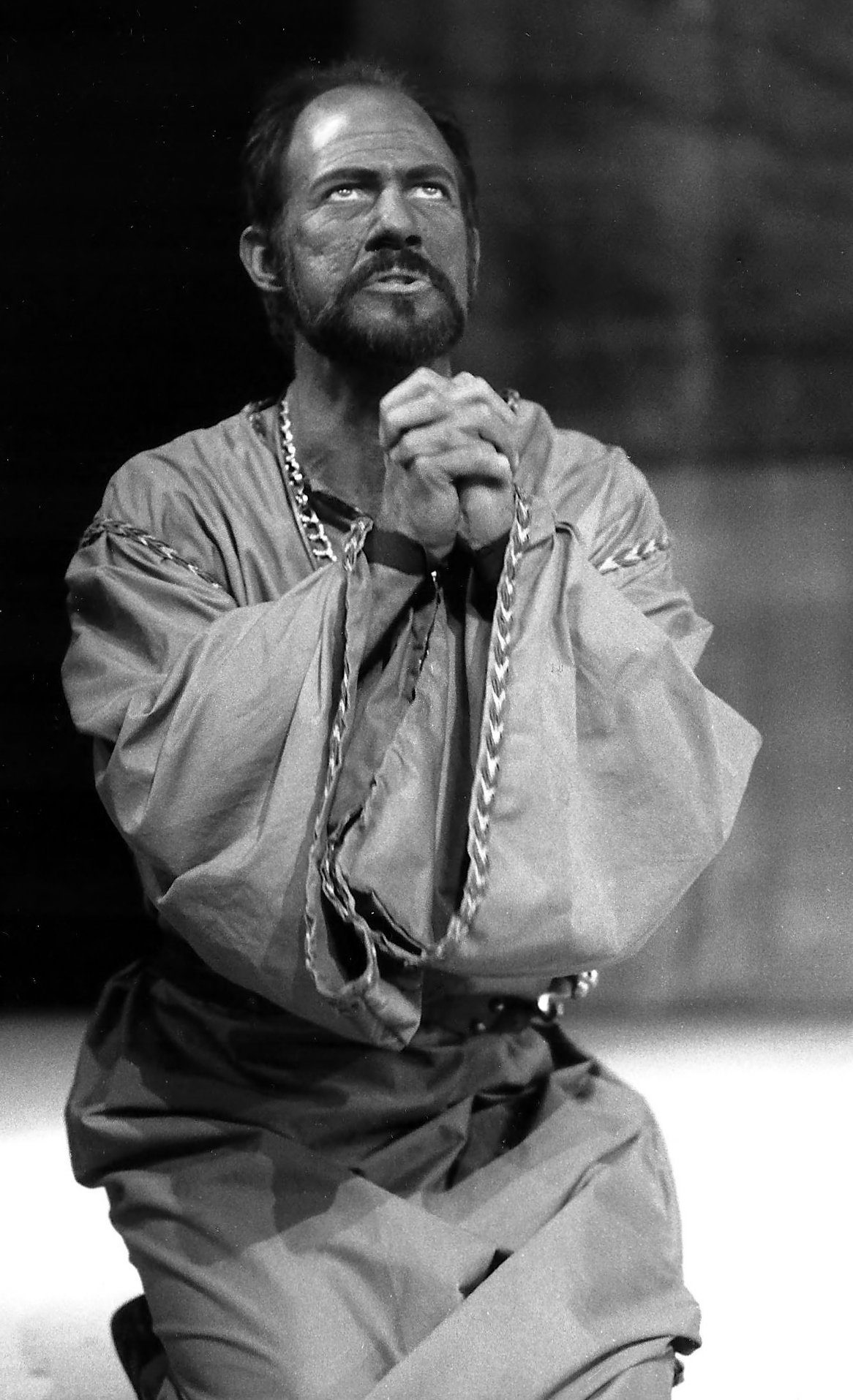 Rodney Clark classic theatre international Shakespeare Alexander Barnett Othello.jpeg
